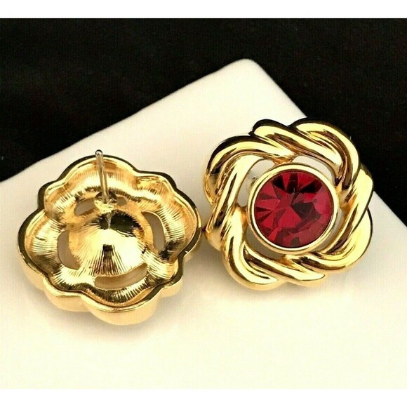 Authentic SWAROVSKI Earrings Gold Tone Red Crystal Vintage Pierced 12D - Picture 2 of 2